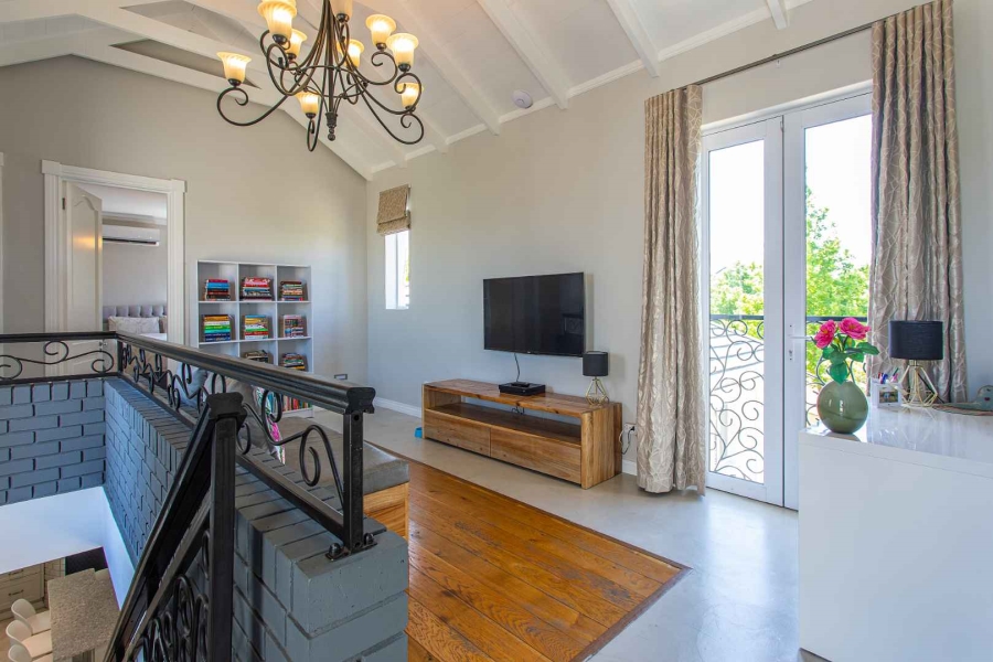 4 Bedroom Property for Sale in Val De Vie Estate Western Cape